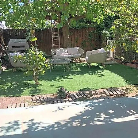 Lemon Tree Homestay Alella