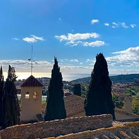Lemon Tree Hotel 4*